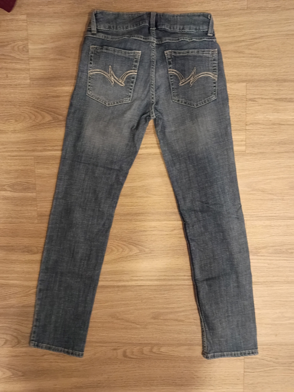 Women's Wrangler Slim Straight Dark Wash Jeans with Embroidered Back Pockets